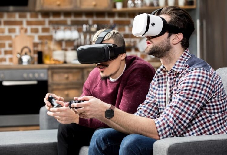 why game developers are shifting focus towards mobile gaming market