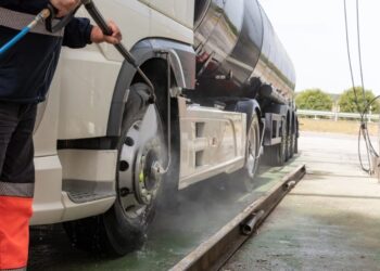 the role of quality cleaning products in prolonging truck lifespan